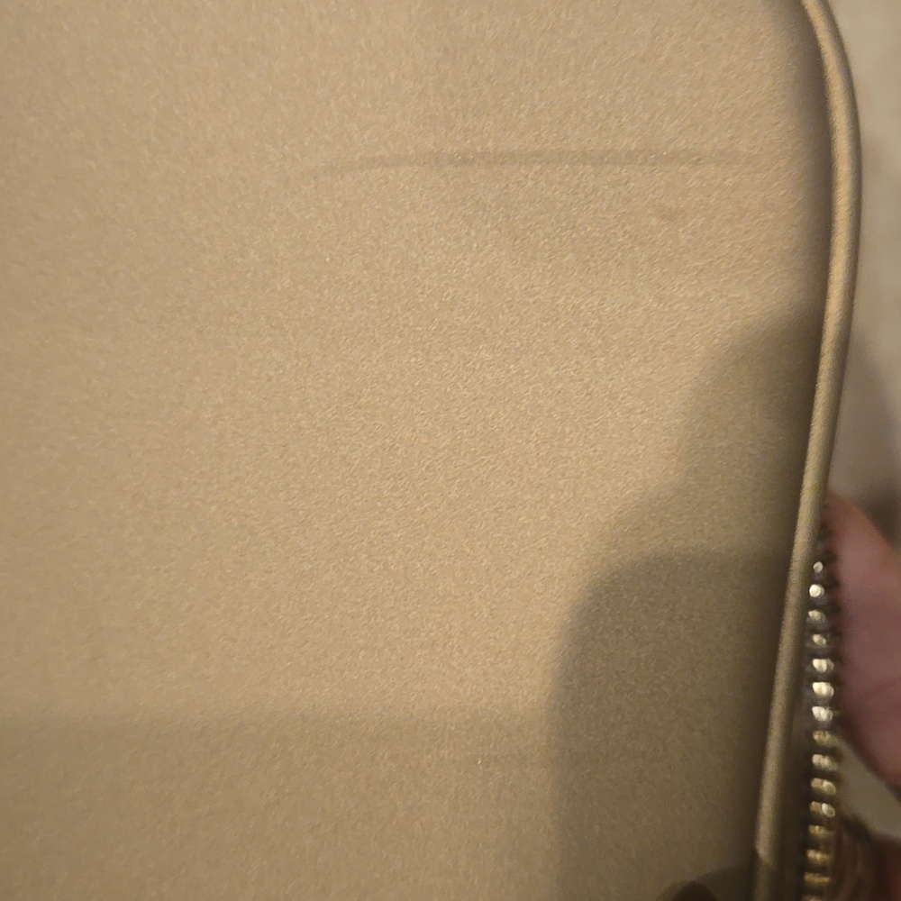 Versace Parfums Gold Matte Chainlink Bag - Picture 13 of 13